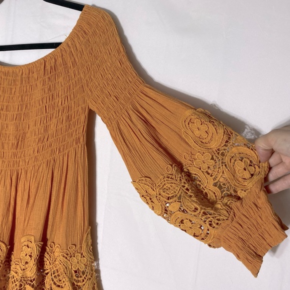 Petal Roz Yellow Smocked Off Shoulder Puff Sleeve  Lace Trimmed Blouse L - Picture 12 of 15